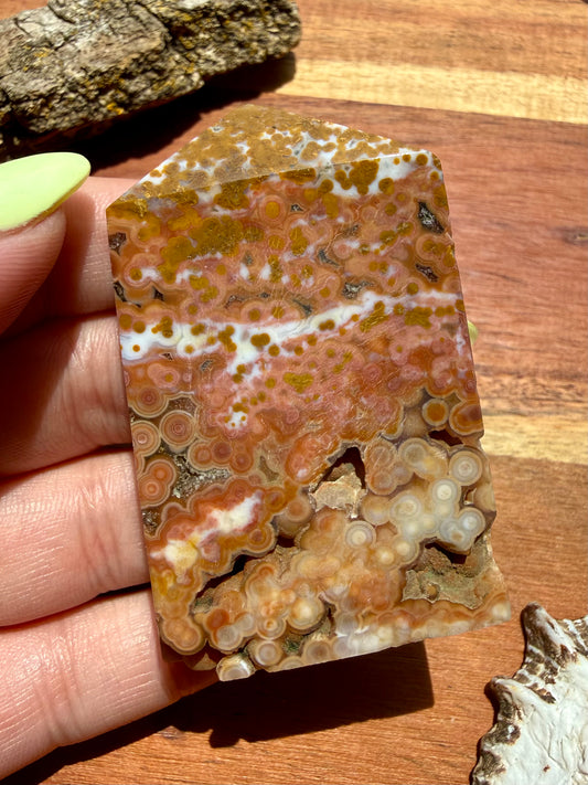ASYMMETRICAL PINK OCEAN JASPER TOWER