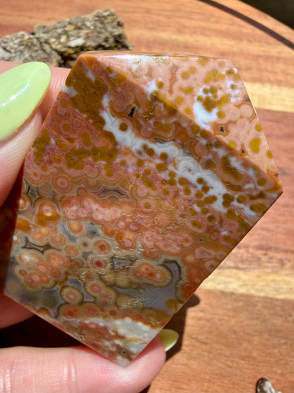 ASYMMETRICAL PINK OCEAN JASPER TOWER