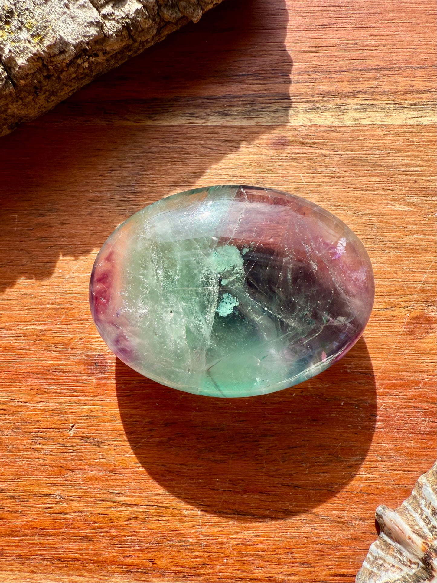 RAINBOW FLUORITE PALM STONE