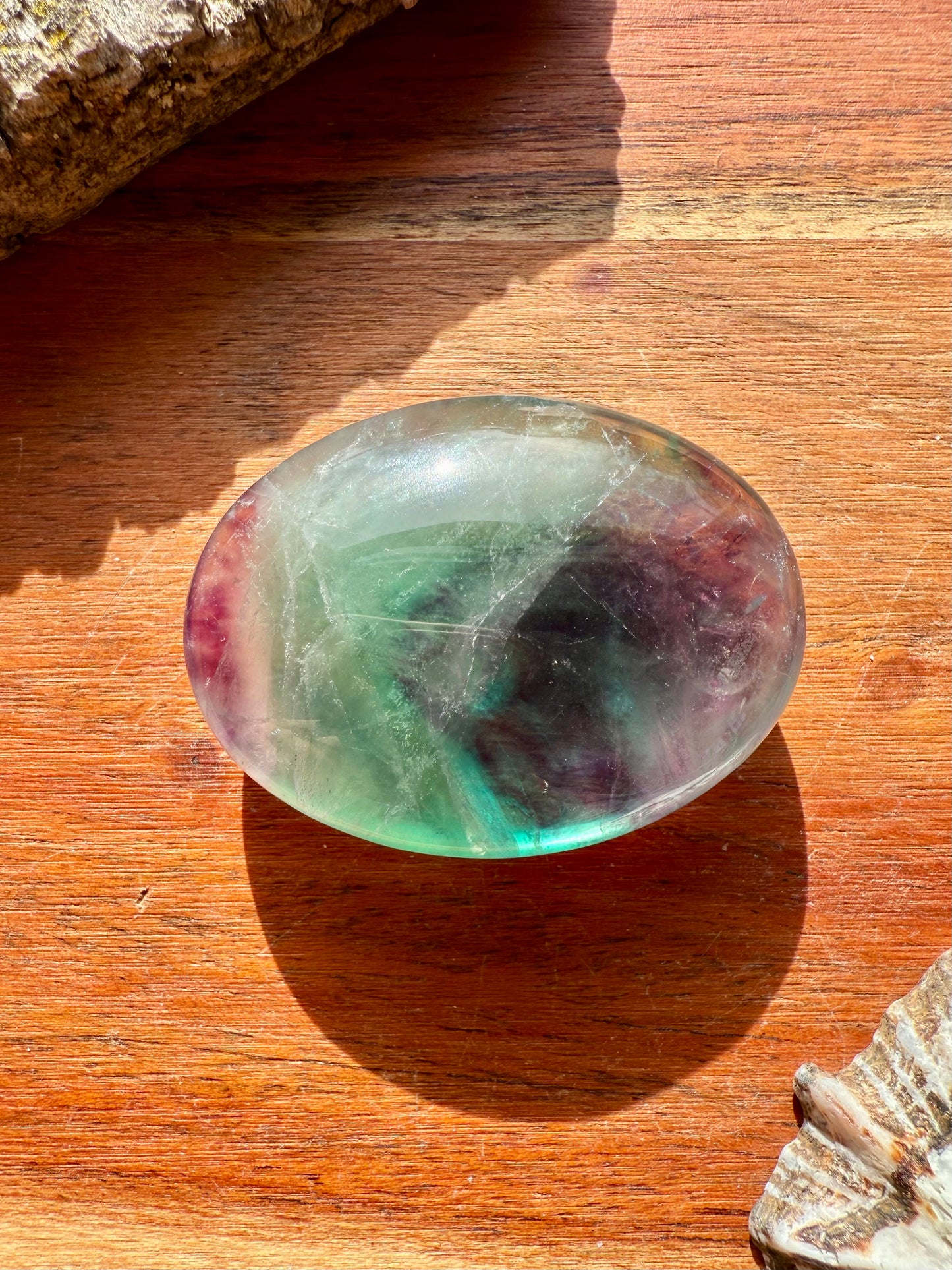 RAINBOW FLUORITE PALM STONE