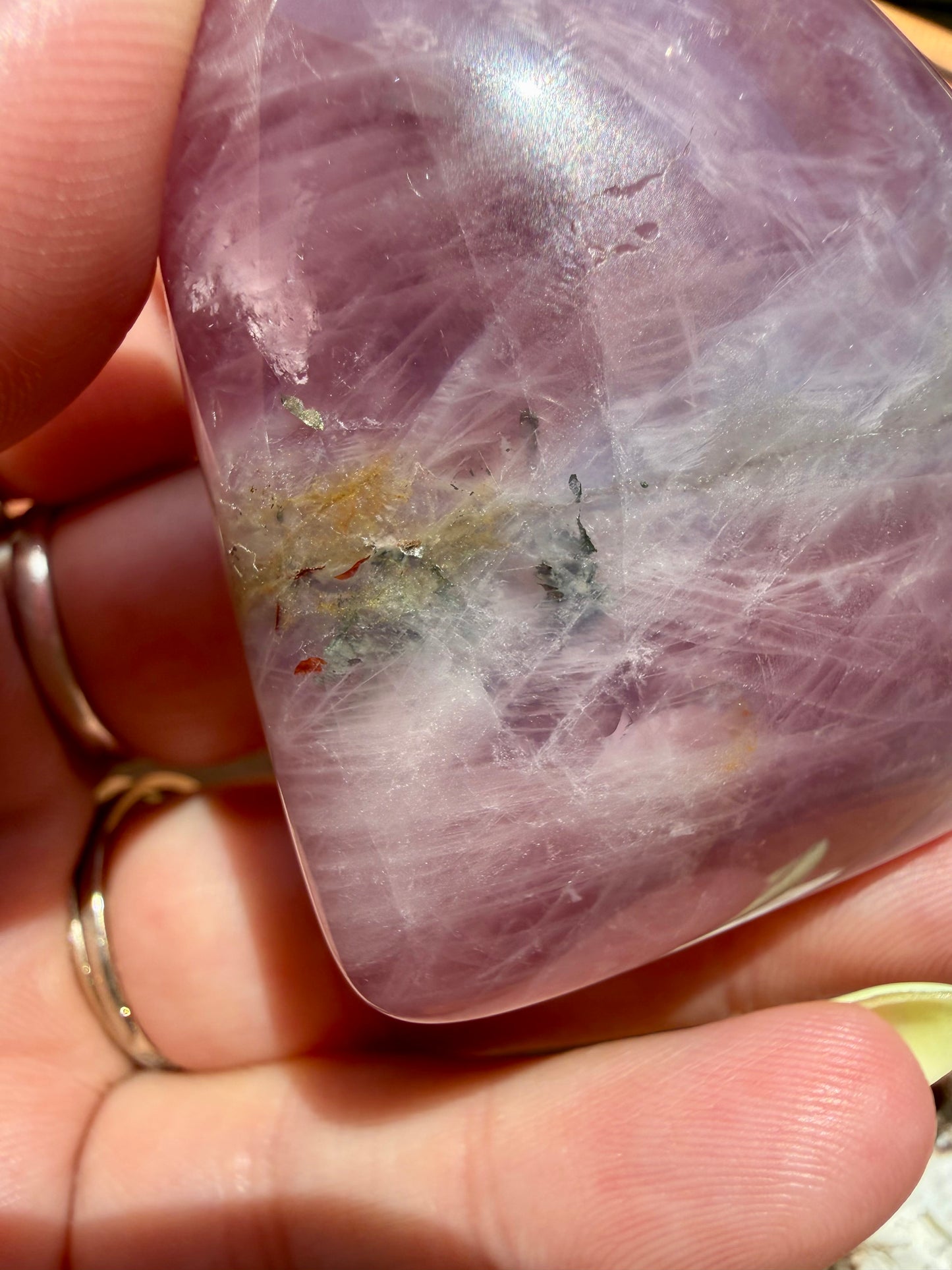PURPLE ROSE QUARTZ HEART