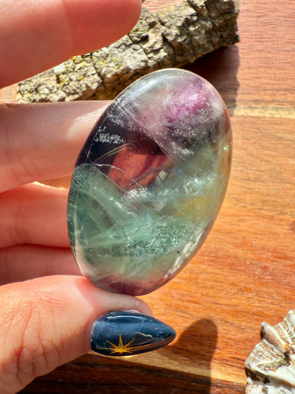 RAINBOW FLUORITE PALM STONE