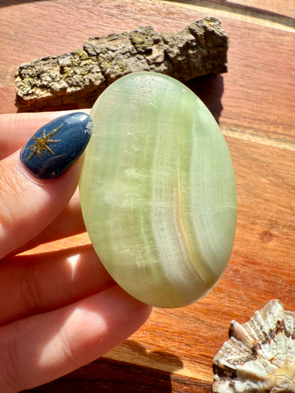 PISTACHIO CALCITE PALM STONE (MATTE POLISH)