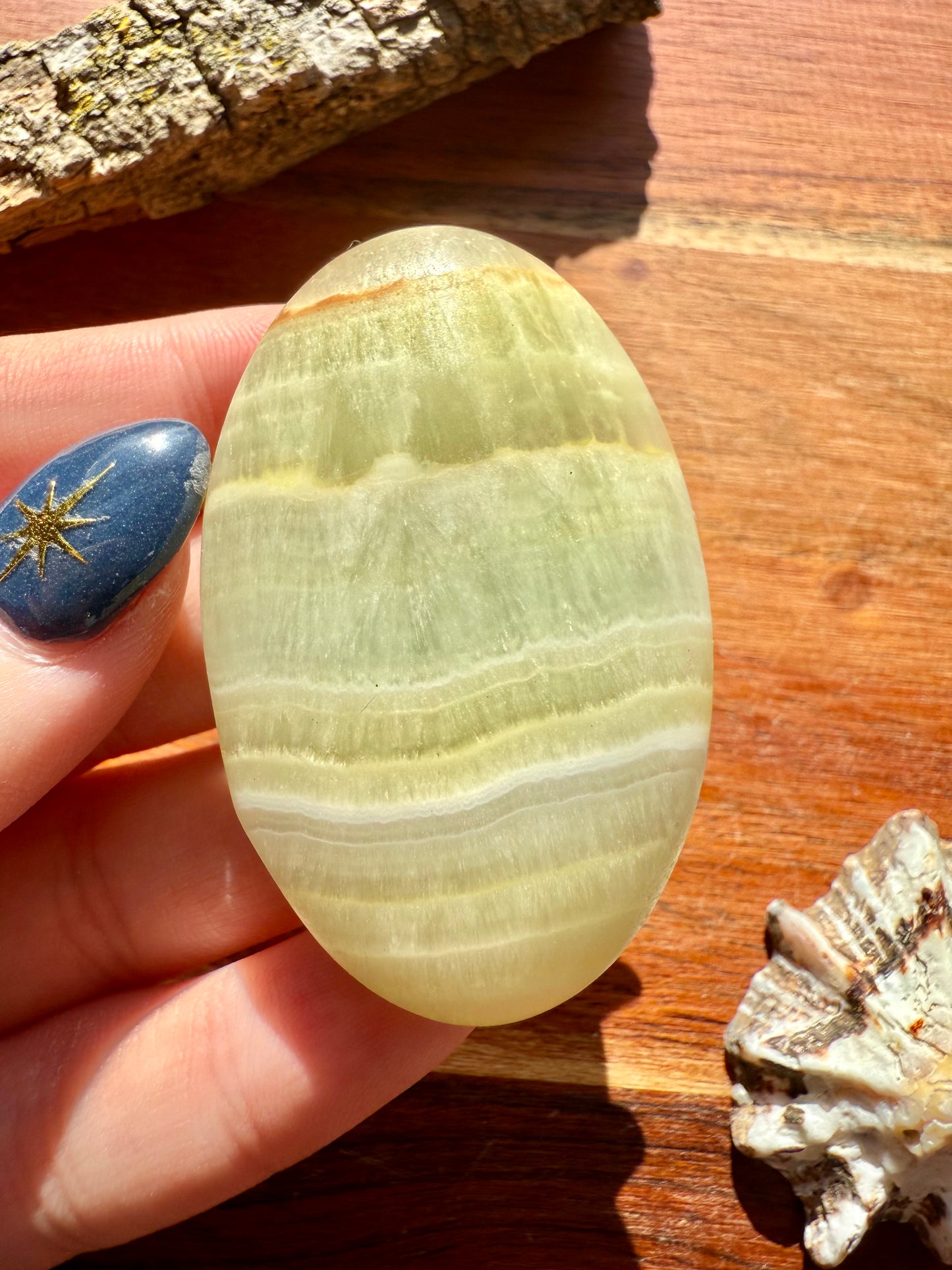 PISTACHIO CALCITE PALM STONE (MATTE POLISH)