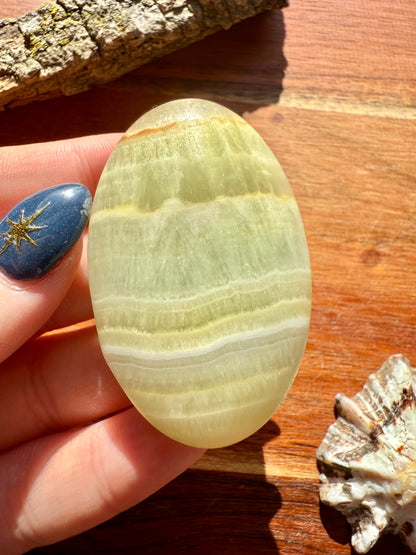 PISTACHIO CALCITE PALM STONE (MATTE POLISH)