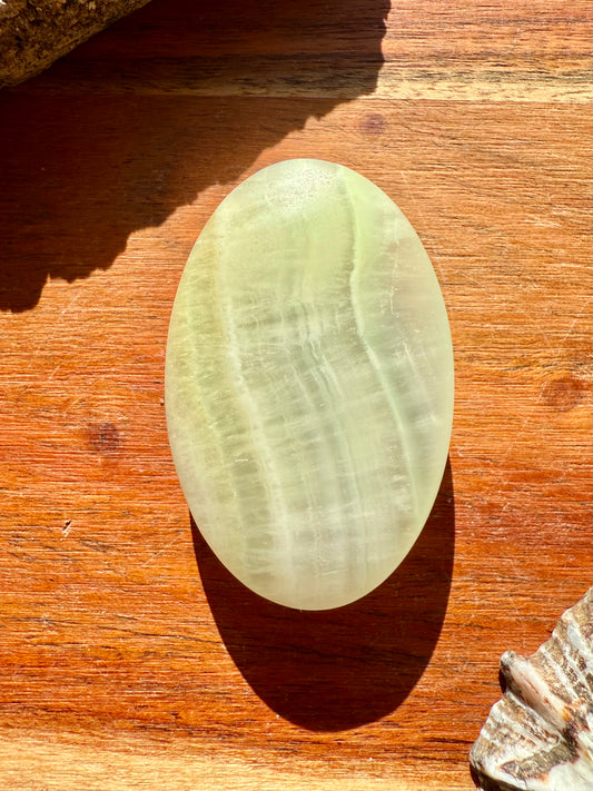 PISTACHIO CALCITE PALM STONE (MATTE POLISH)
