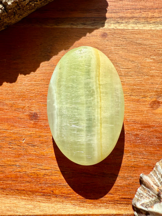 PISTACHIO CALCITE PALM STONE (MATTE POLISH)