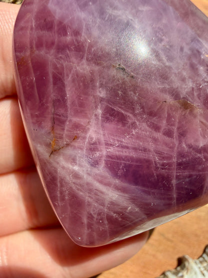 PURPLE ROSE QUARTZ HEART