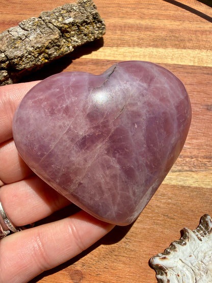 PURPLE ROSE QUARTZ HEART