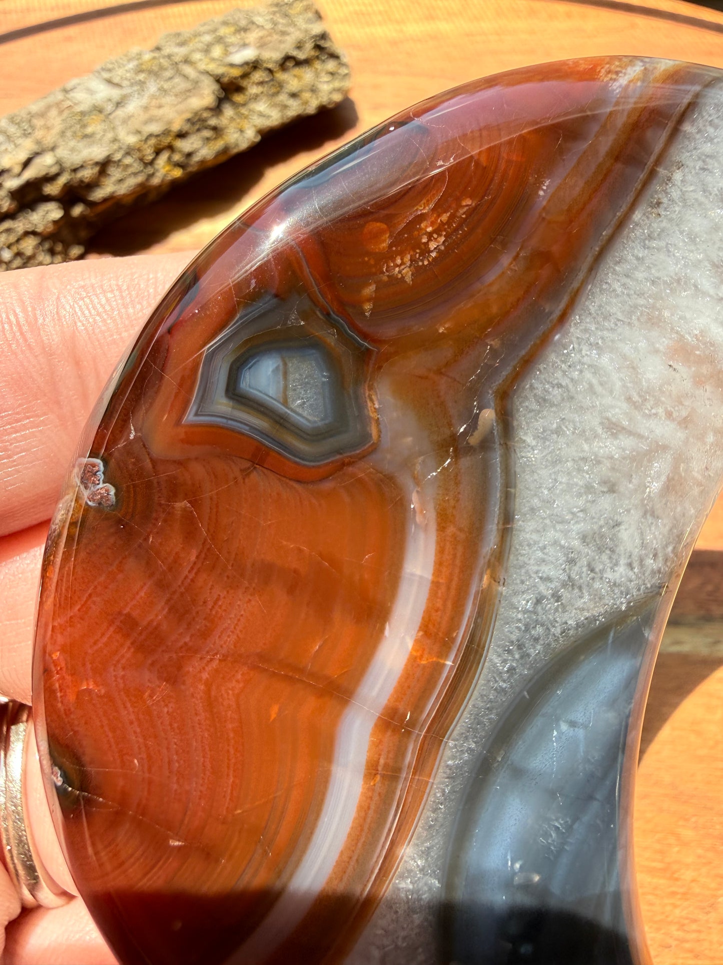 BANDED CARNELIAN + BLUE AGATE MOON WITH STAND