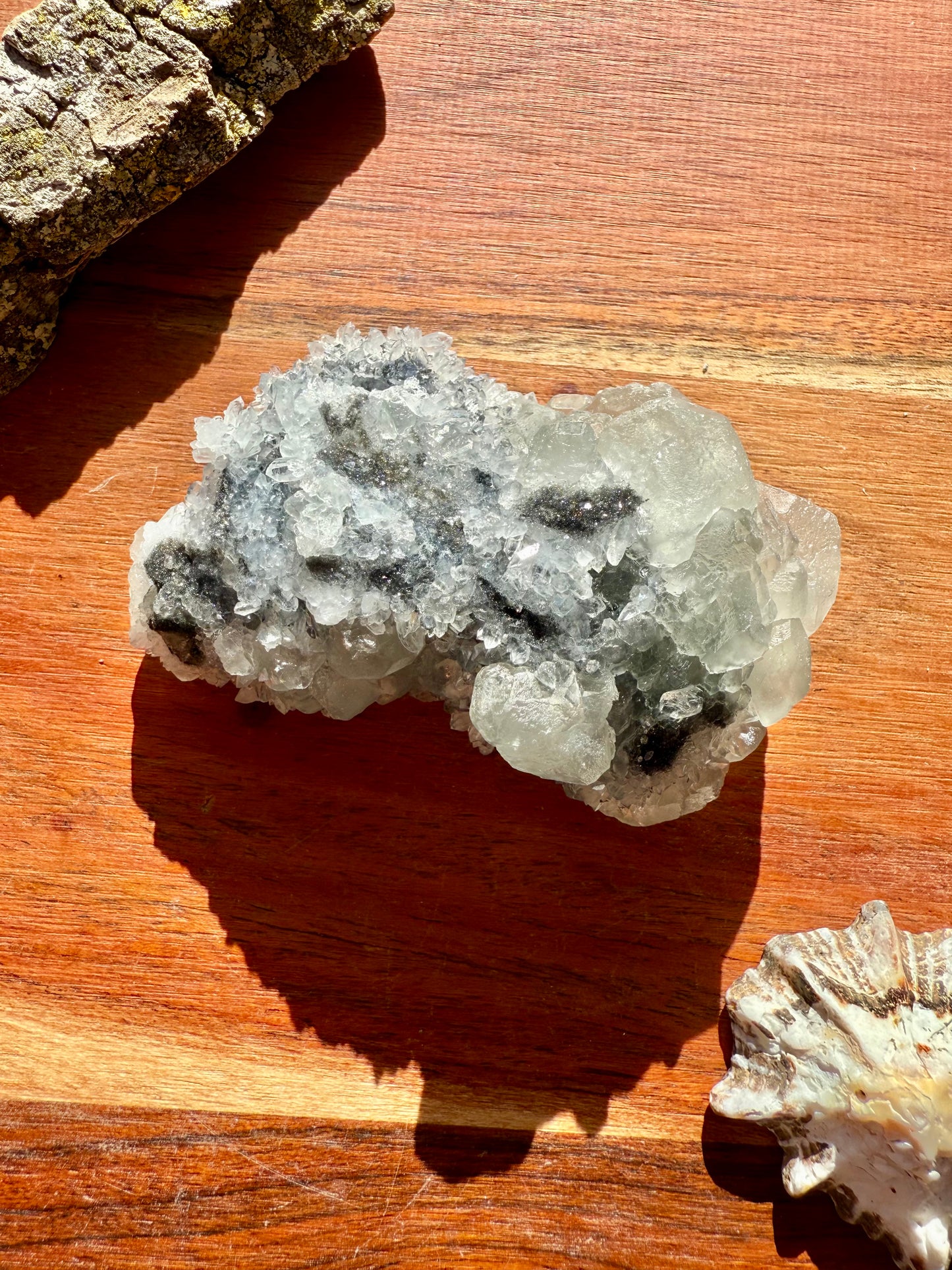 FLUORITE WITH BENZ CALCITE