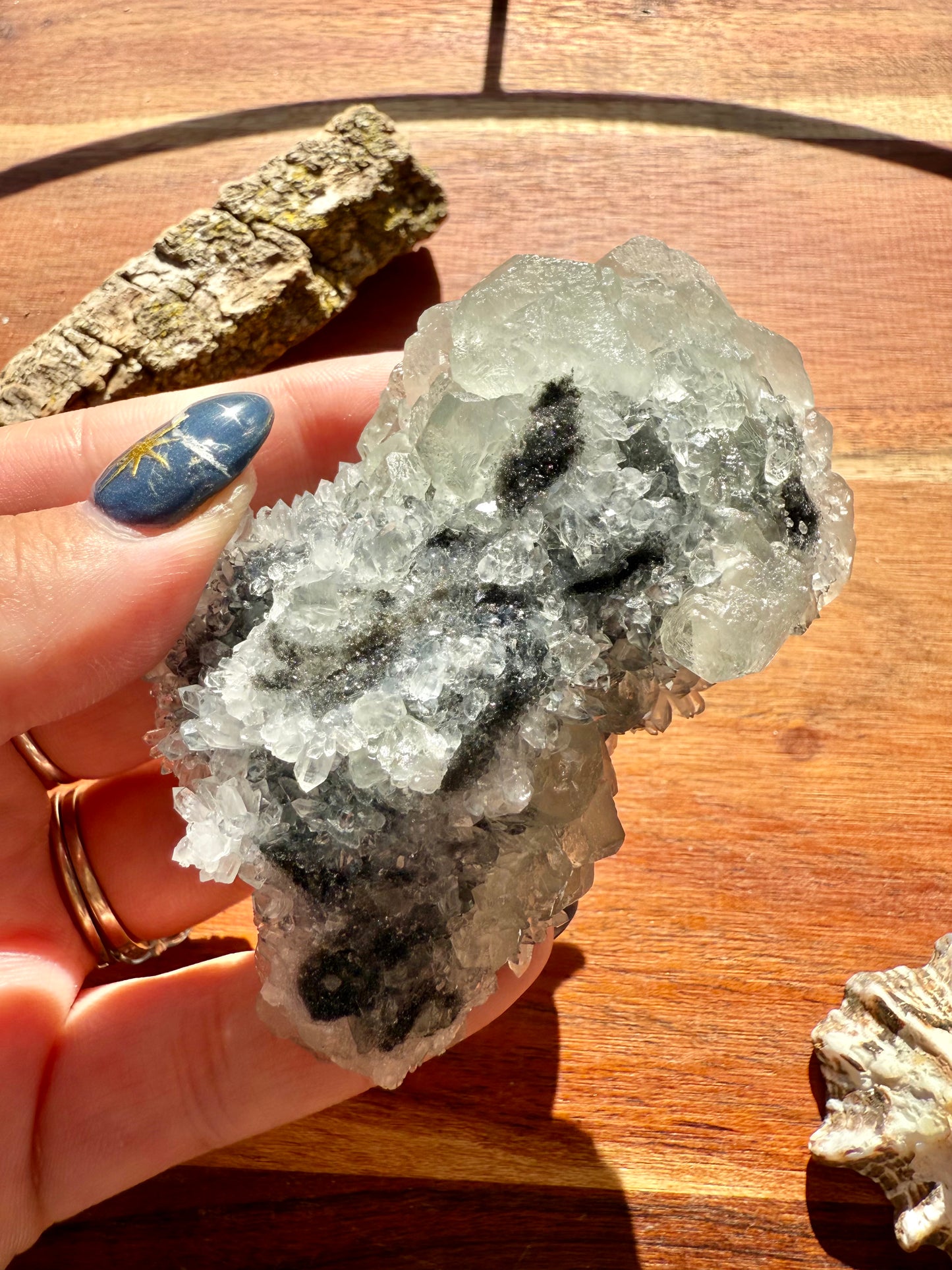 FLUORITE WITH BENZ CALCITE