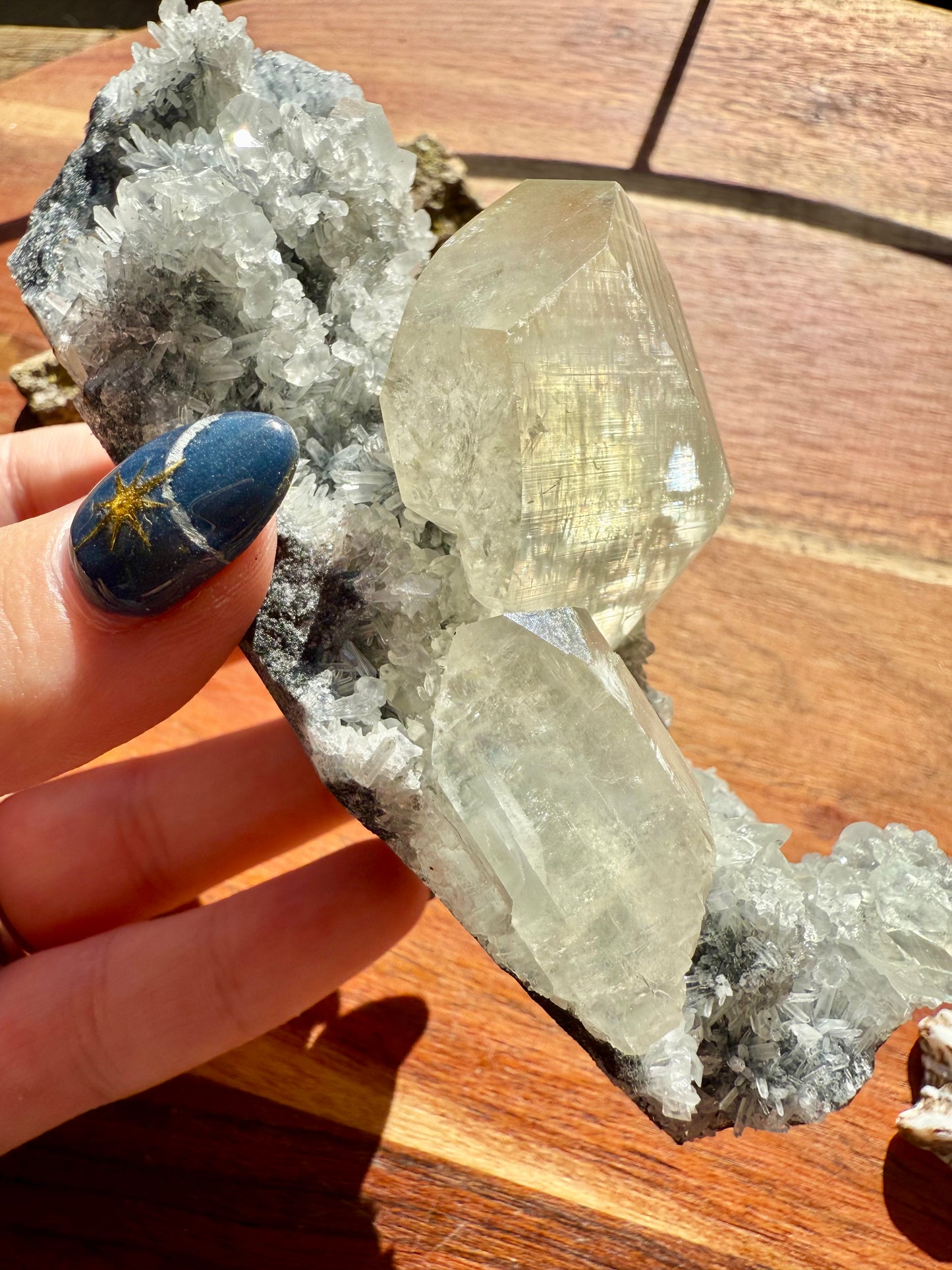 FLUORITE WITH BENZ CALCITE