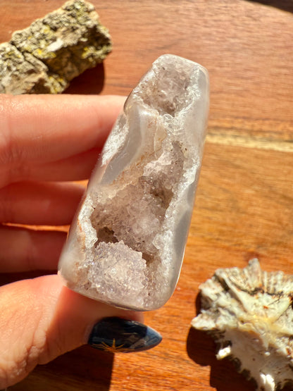 FLOWER AGATE HEART + AMETHYST