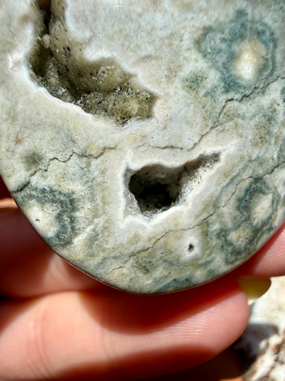 OLD STOCK OCEAN JASPER PALM STONE