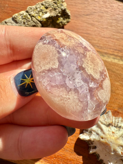 AMETHYST + FLOWER AGATE PALM STONE