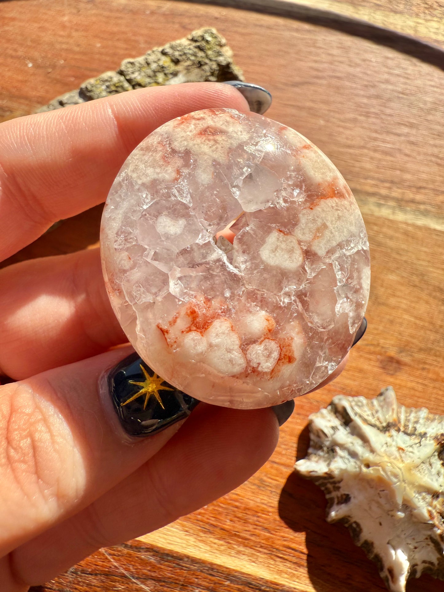 AMETHYST + FLOWER AGATE PALM STONE