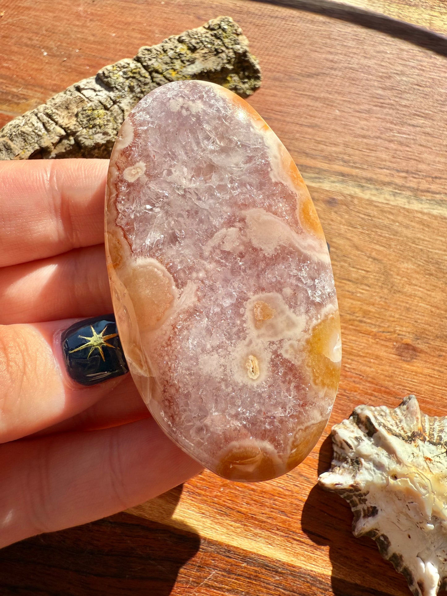 AMETHYST + FLOWER AGATE PALM STONE