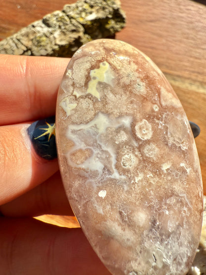 AMETHYST + FLOWER AGATE PALM STONE