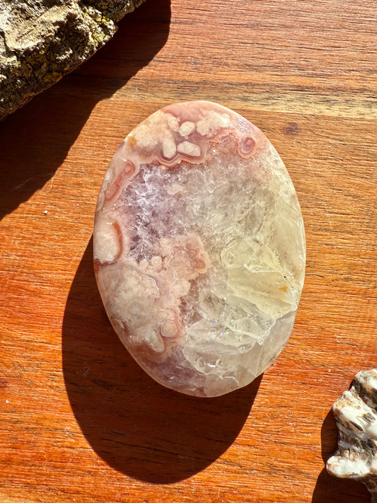 AMETHYST + FLOWER AGATE PALM STONE