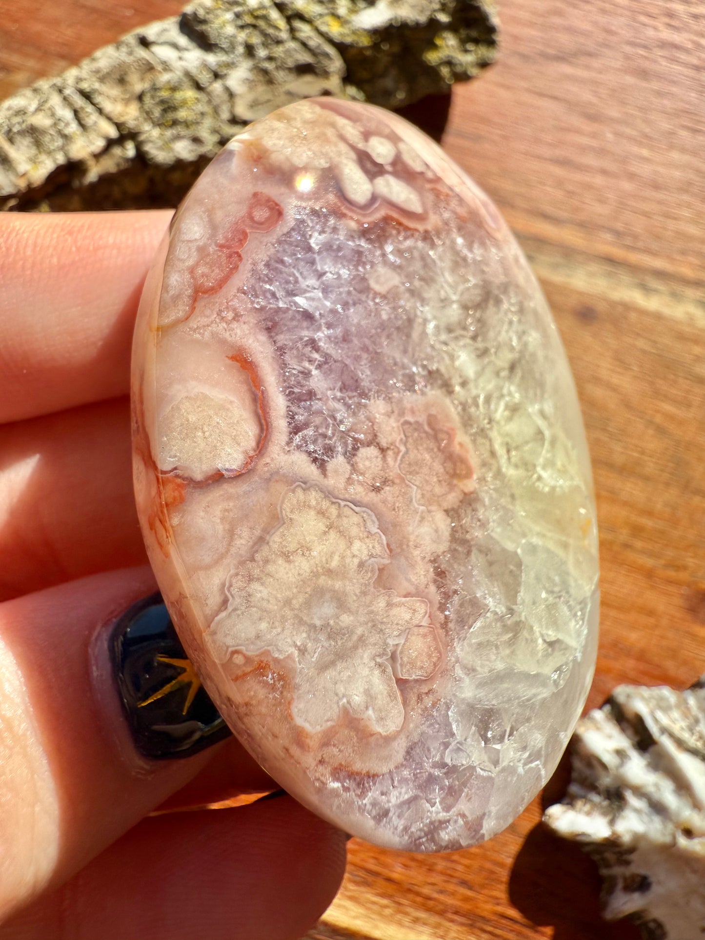 AMETHYST + FLOWER AGATE PALM STONE