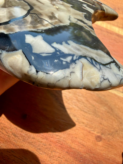 VOLCANO AGATE MOON WITH STAND