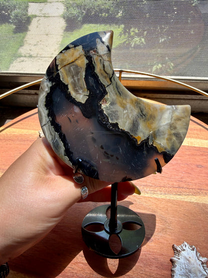 VOLCANO AGATE MOON WITH STAND