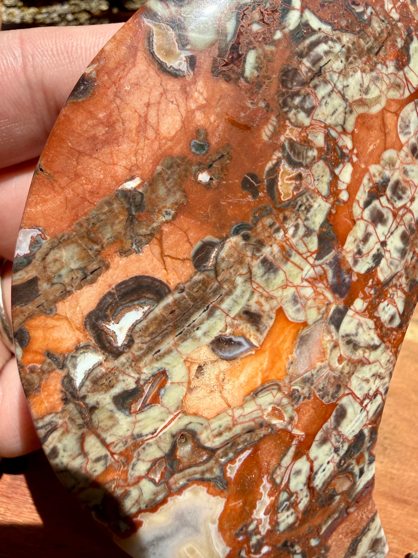 MONEY AGATE MOON WITH STAND