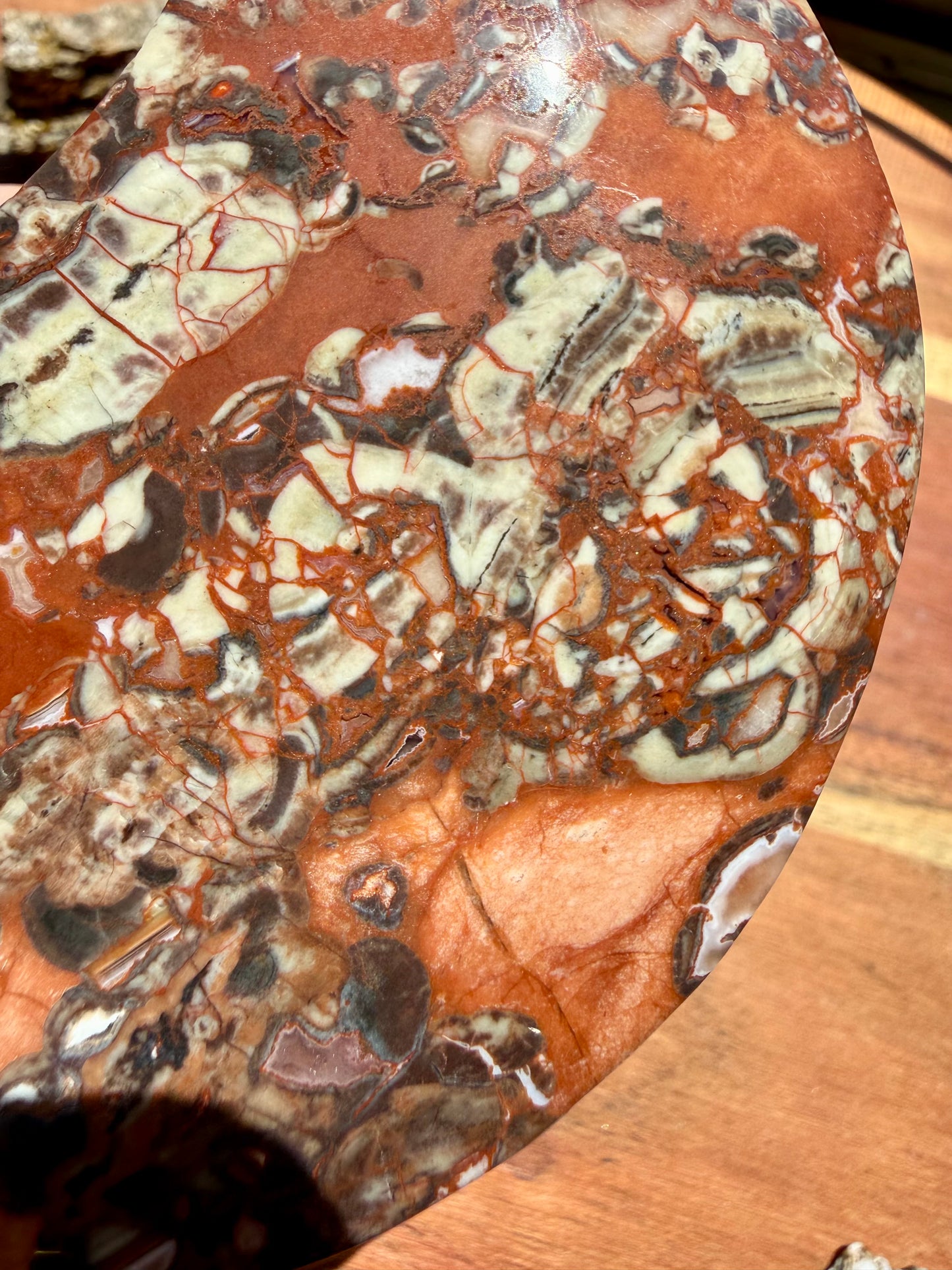 MONEY AGATE MOON WITH STAND