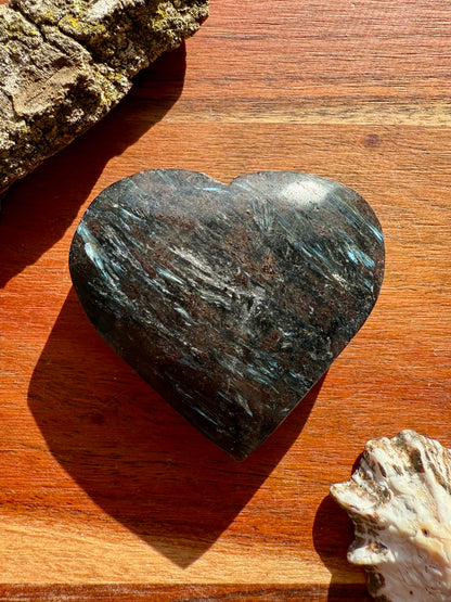 FIREWORK GARNET HEART