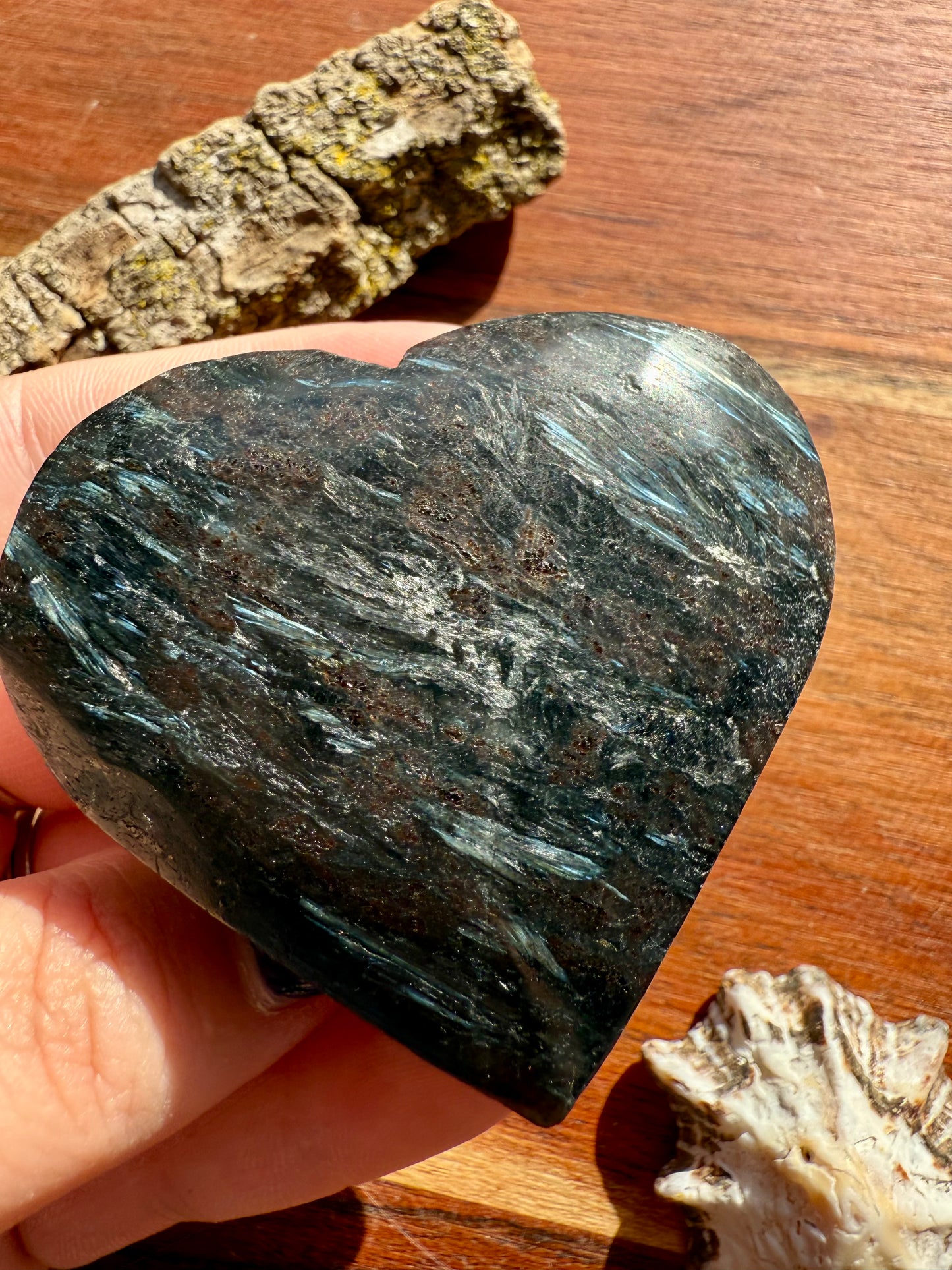 FIREWORK GARNET HEART