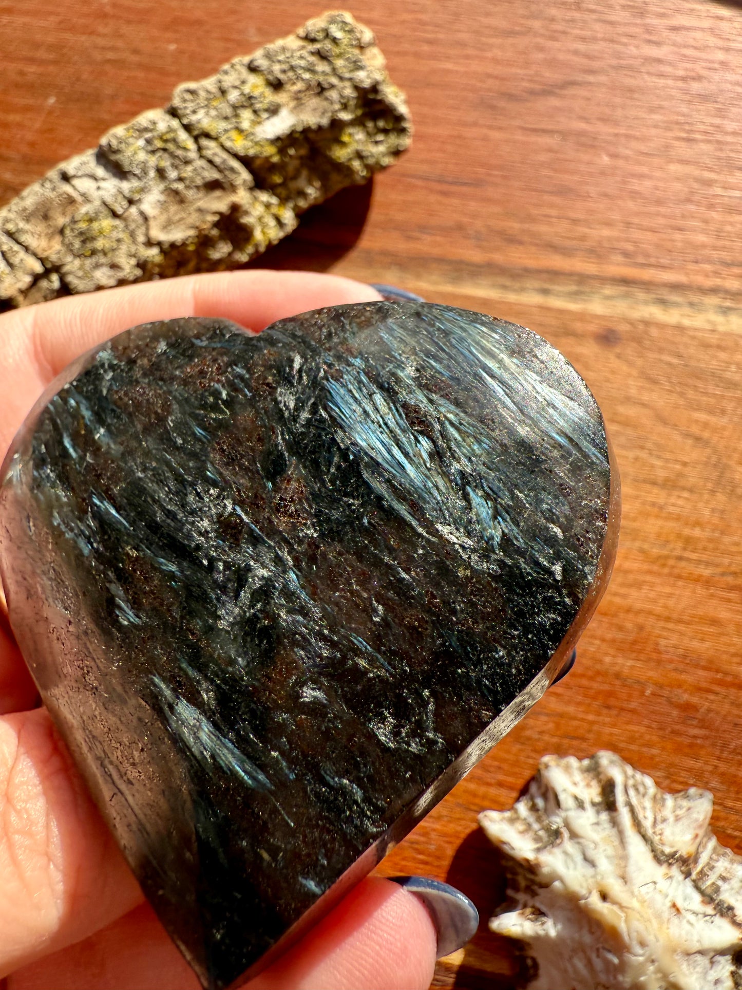 FIREWORK GARNET HEART