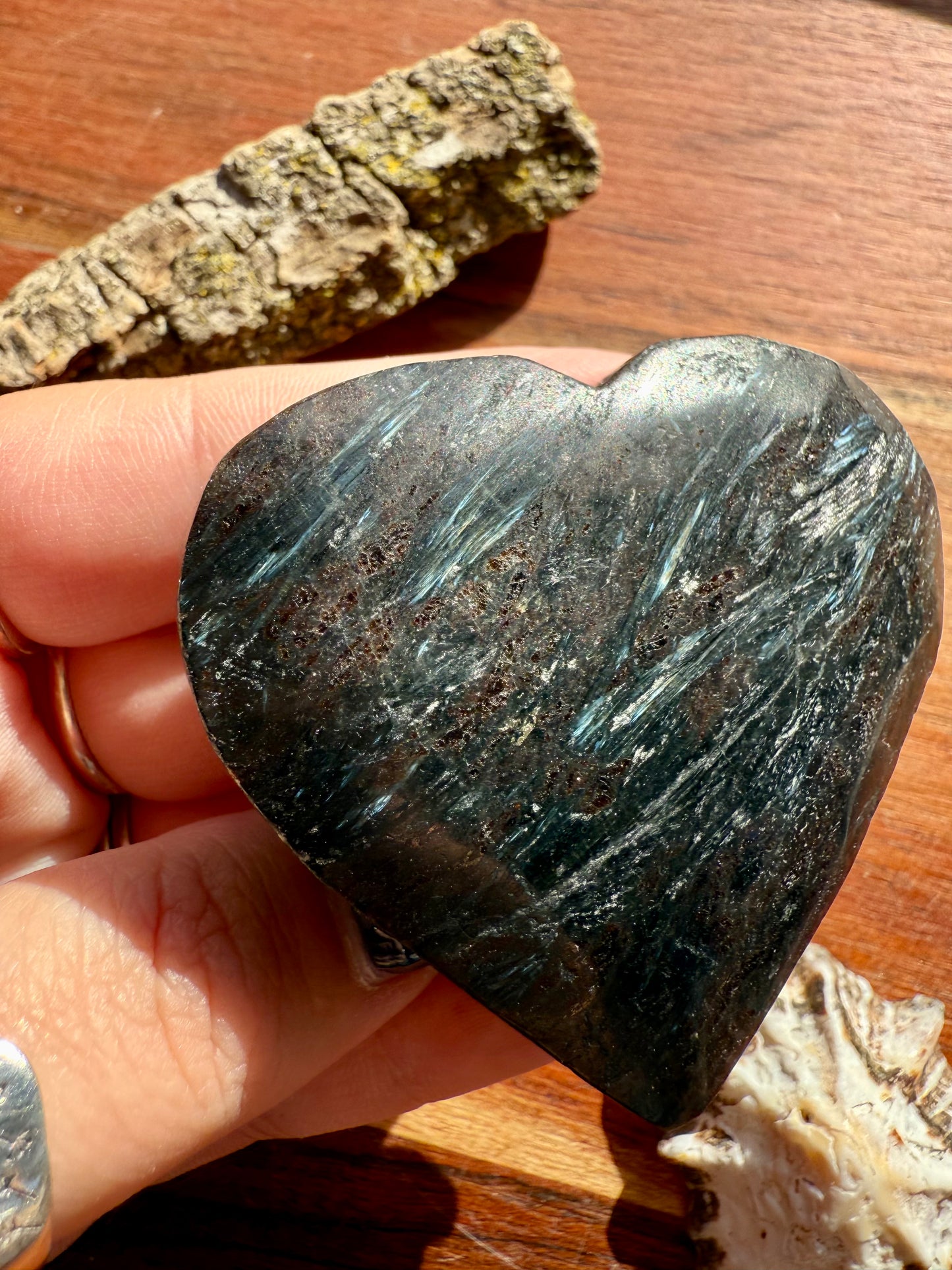 FIREWORK GARNET HEART