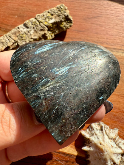 FIREWORK GARNET HEART