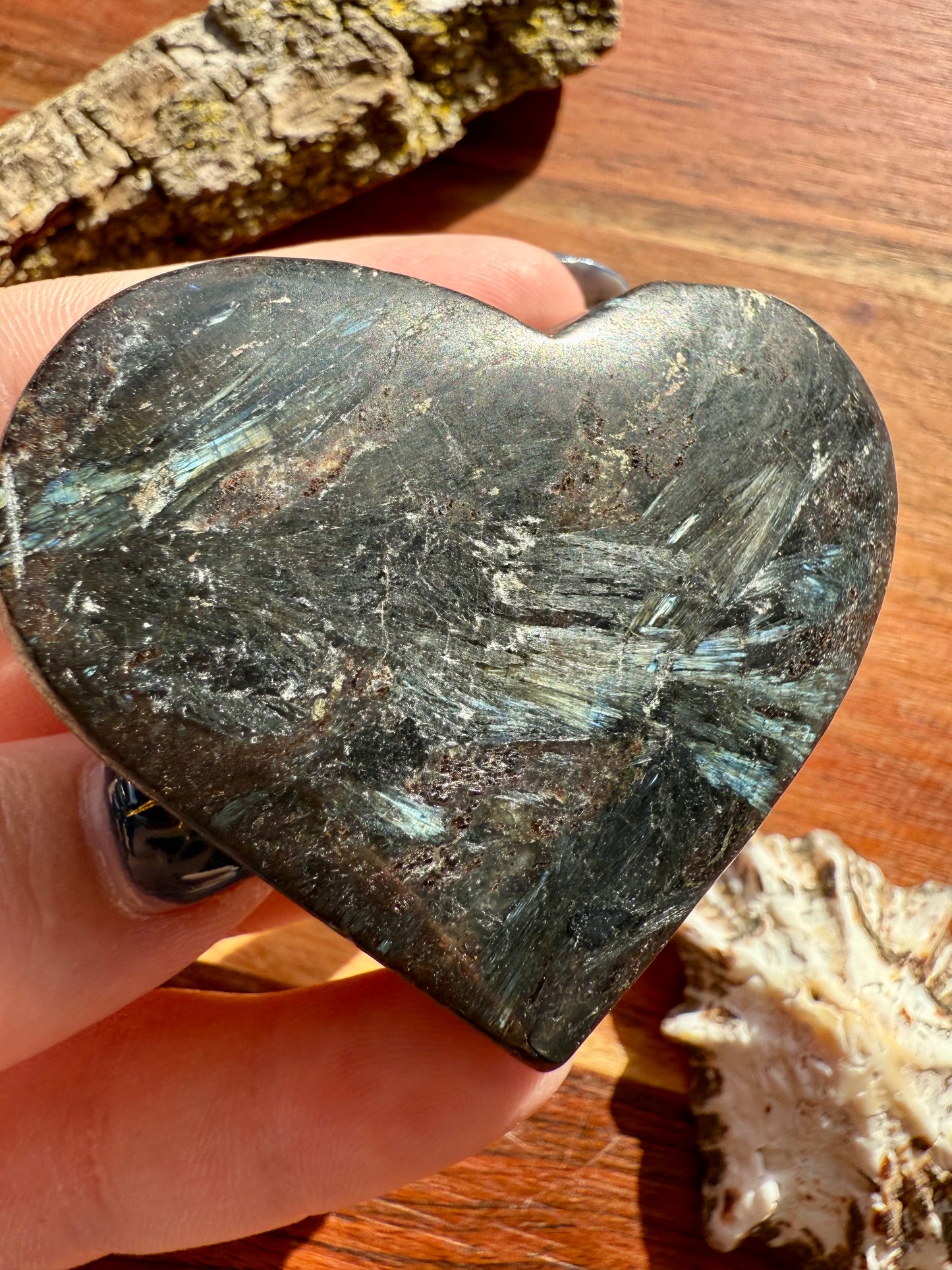 FIREWORK GARNET HEART