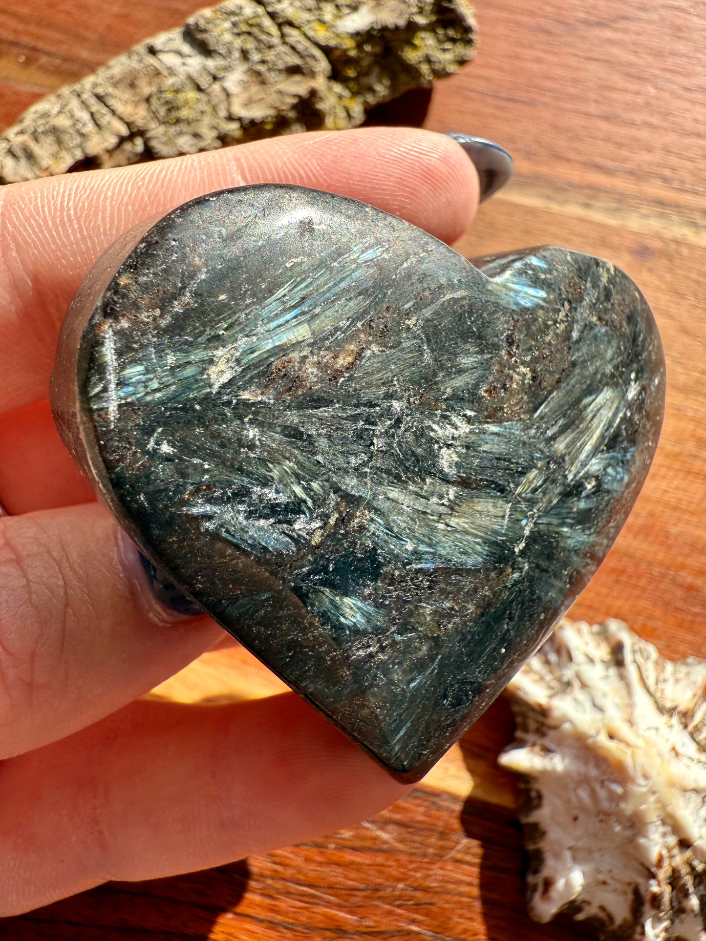 FIREWORK GARNET HEART