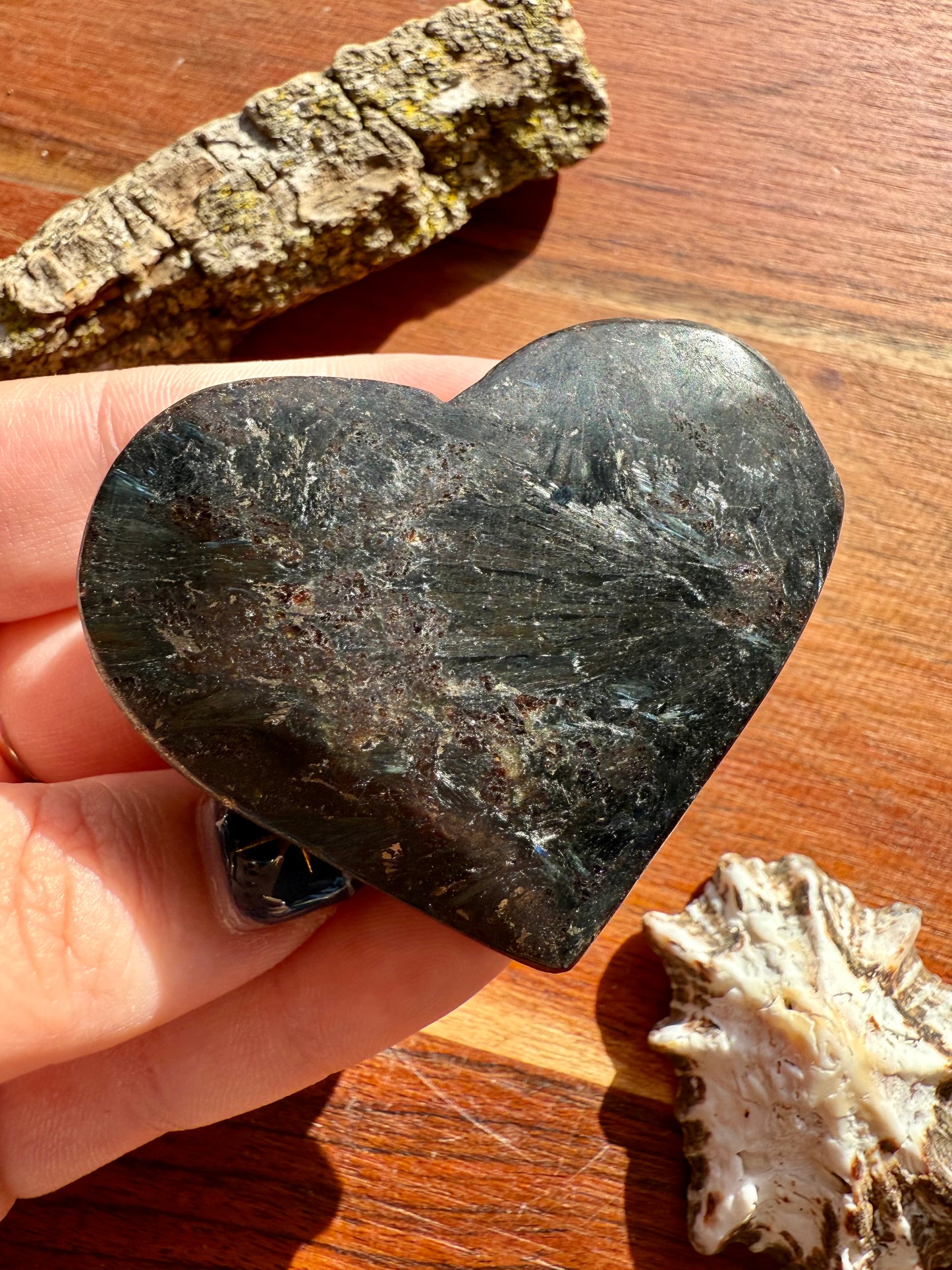FIREWORK GARNET HEART