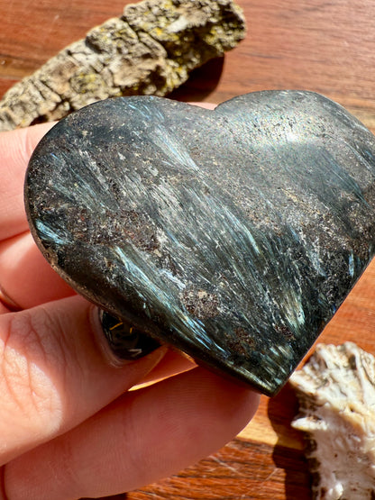 FIREWORK GARNET HEART