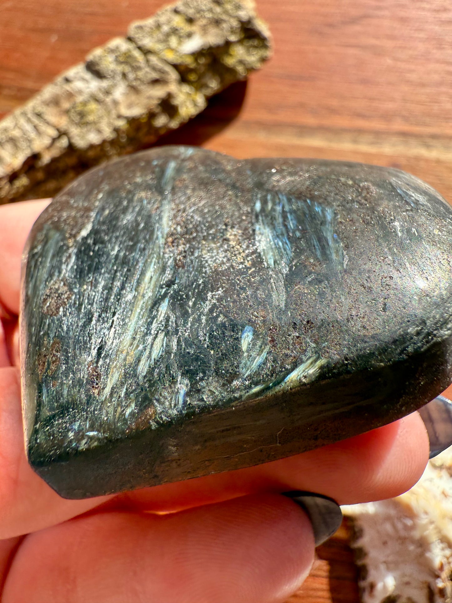 FIREWORK GARNET HEART