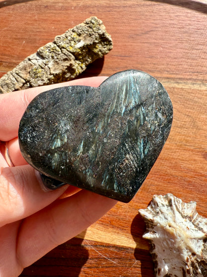 FIREWORK GARNET HEART