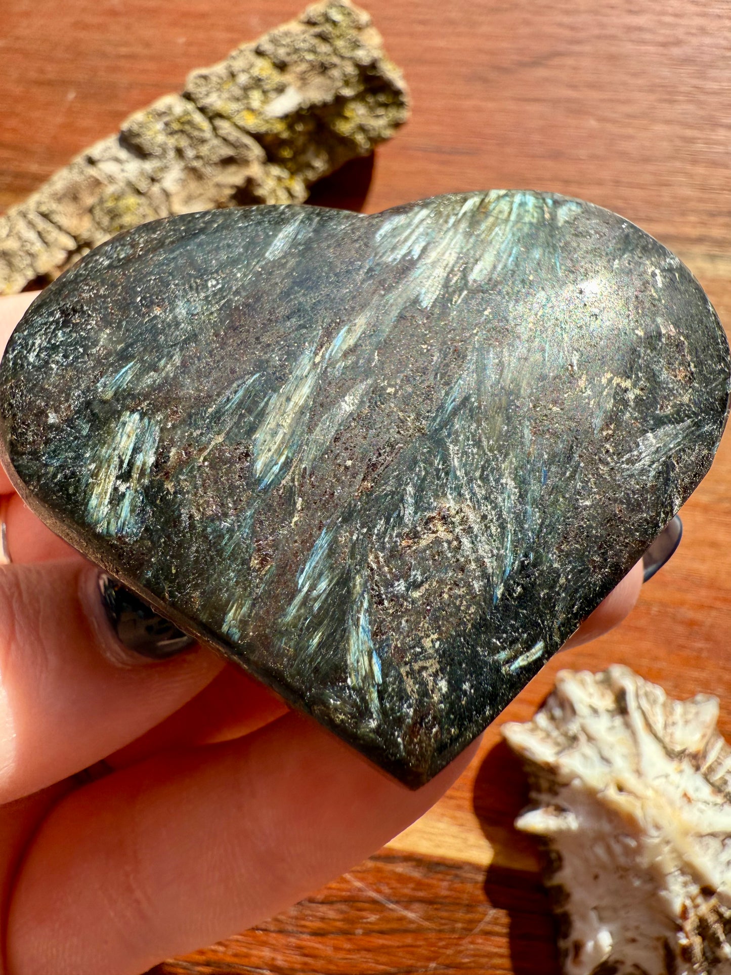 FIREWORK GARNET HEART