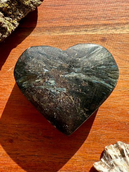 FIREWORK GARNET HEART