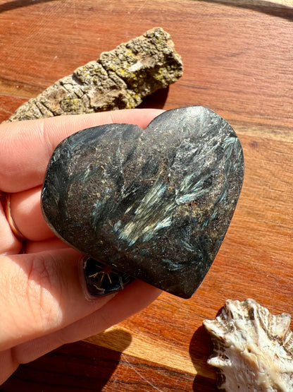 FIREWORK GARNET HEART