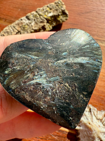 FIREWORK GARNET HEART