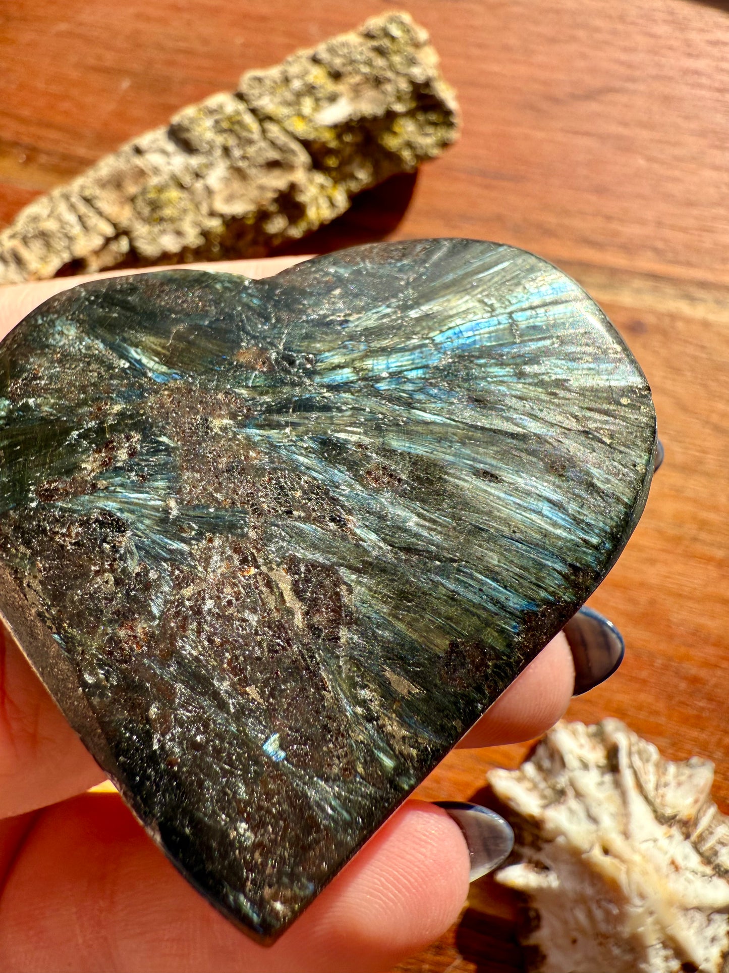 FIREWORK GARNET HEART