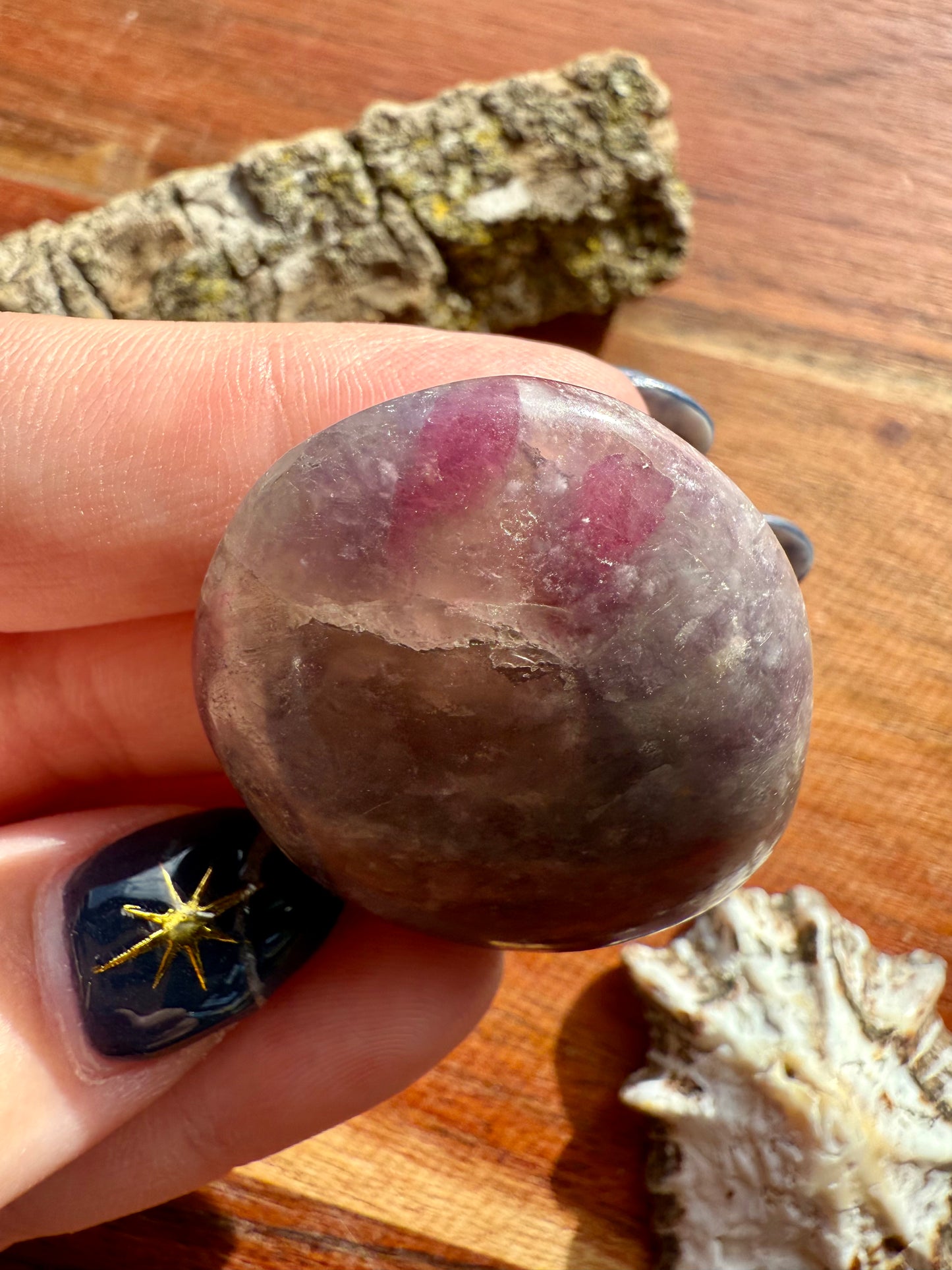 UNICORN STONE SMALL PALM STONE