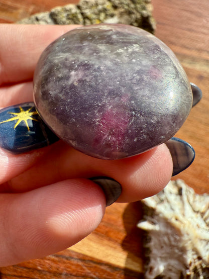 UNICORN STONE SMALL PALM STONE