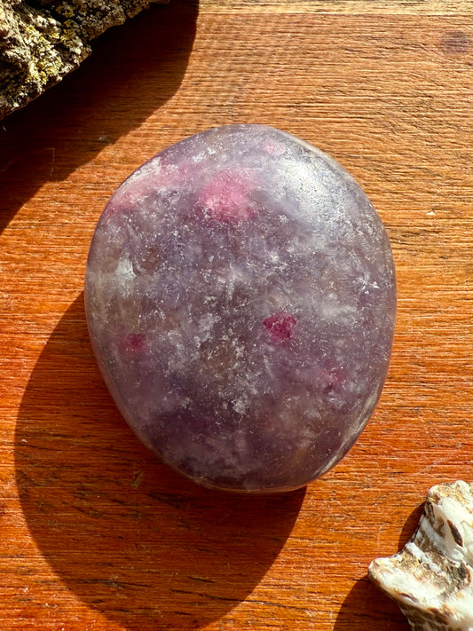 UNICORN STONE SMALL PALM STONE