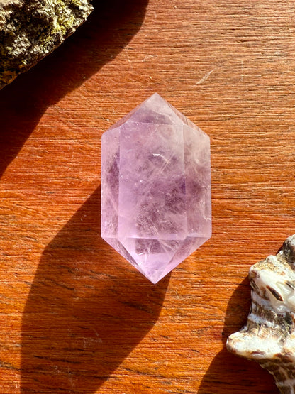 SMALL AMETHYST DT POINT
