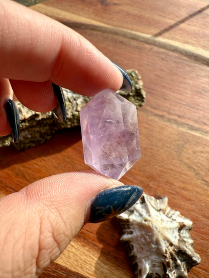 SMALL AMETHYST DT POINT